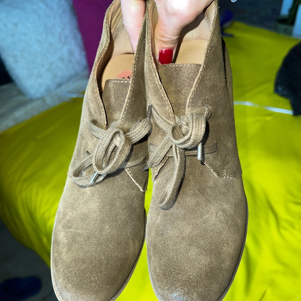 Cute booties 🤎💛 - Picture 6 of 16